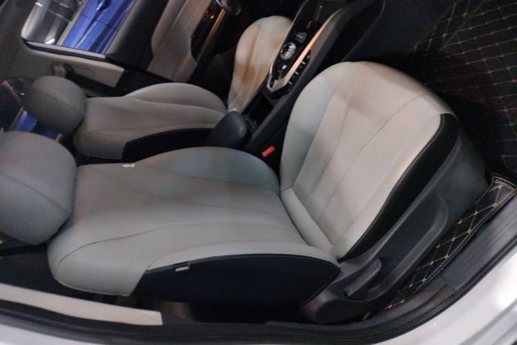 Used BAIC Beijing EU5 2019 R600 Smart Fashion Edition