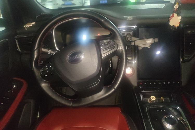 Used SWM G05 2022 PRO 1.5T DCT Luxury Model 7 Seats