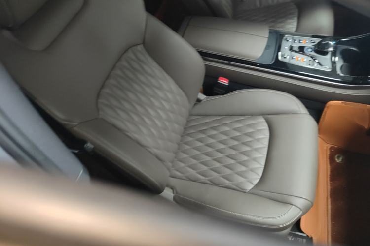 Used BYD Han 2022 EV Genesis Edition 715KM Front-Wheel-Drive Prestige Model Right Front Seat