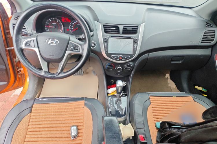 Used Hyundai Verna Ray 2014 1.6L Automatic TOP