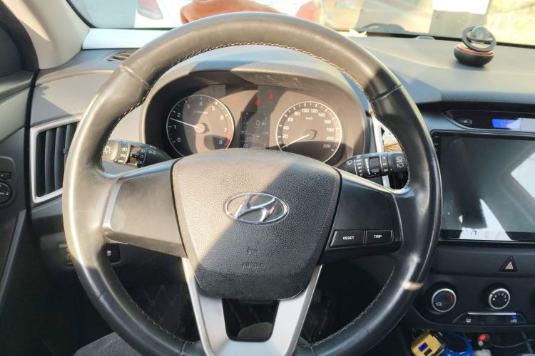 Used Hyundai ix25 2015 1.6L Automatic Two-Wheel Drive Smart GLS Trim
