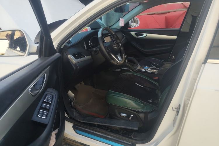 Used Zotye SR7 2016 1.5T CVT Cube Heart Edition China V Standard