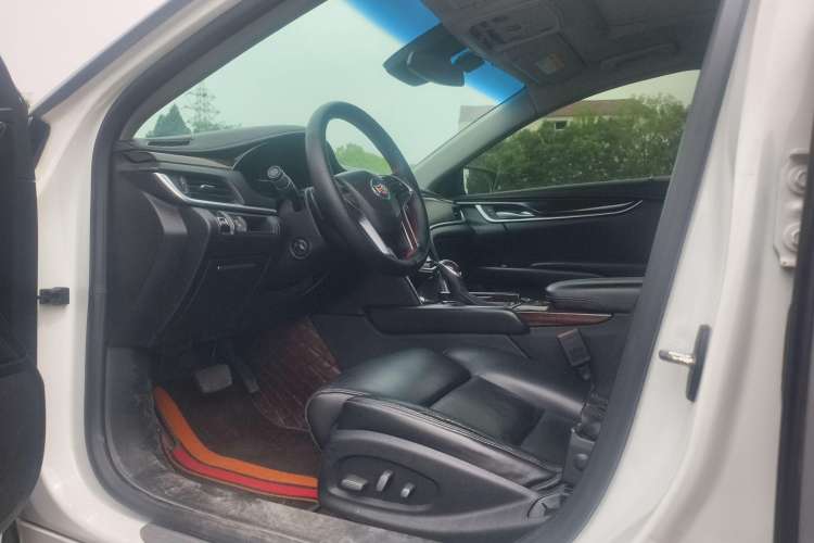 Used Cadillac XTS 2014 28T Luxury Model