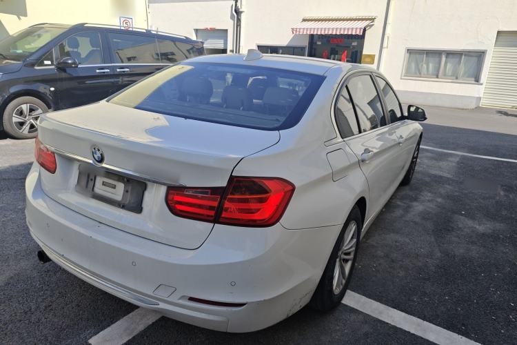 Used BMW 3 Series 2013 320Li Fashion Model Rear Right 45 Deg