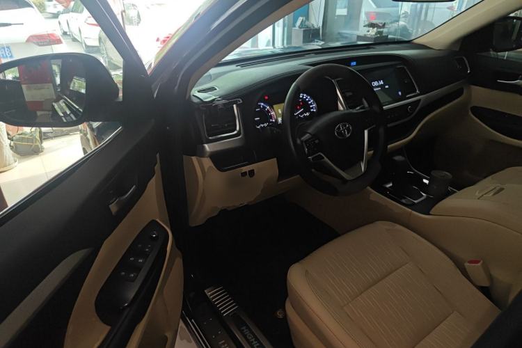 Used Toyota Highlander 2021 2.0T Four-Wheel Drive Elite Edition 7-Seater Driver Seat