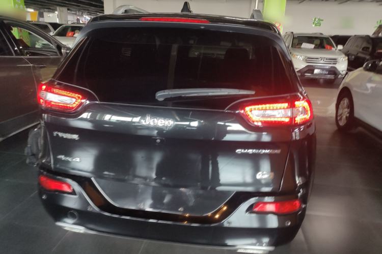 Used Jeep Cherokee 2017 2.4L Superior Edition Rear