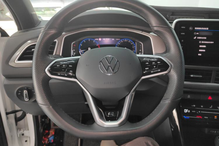 Used Volkswagen T-ROC 2023 300TSI DSG Two-Wheel-Drive Chen Guang Edition Steering Wheel