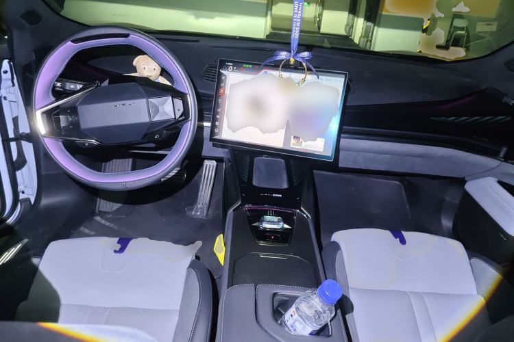 Used HiPhi Z 2023 Four-Seat Version Center Console