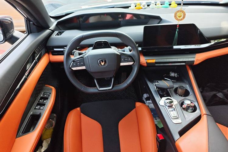 Used CHANGAN UNI-V 2023 1.5T Sport Edition
