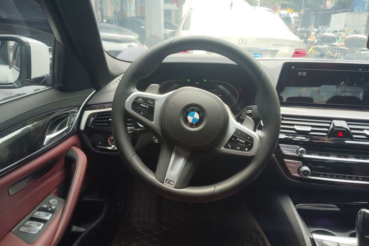 Used BMW 5 Series 2020 530Li Leading Model M Sport Package Steering Wheel