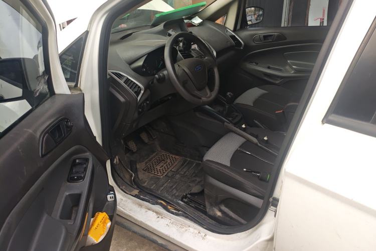 Used Ford EcoSport 2013 1.5L Manual Comfort Model Driver Seat