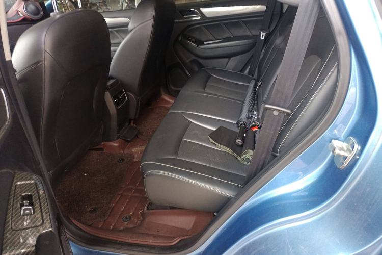 Used Roewe RX5 2016 20T Two-Wheel Drive Manual Flagship Edition
