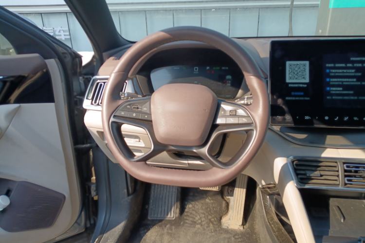 Used BYD Song PLUS New Energy 2025 EV Intelligent Driving Version 520km Premium Model Steering Wheel