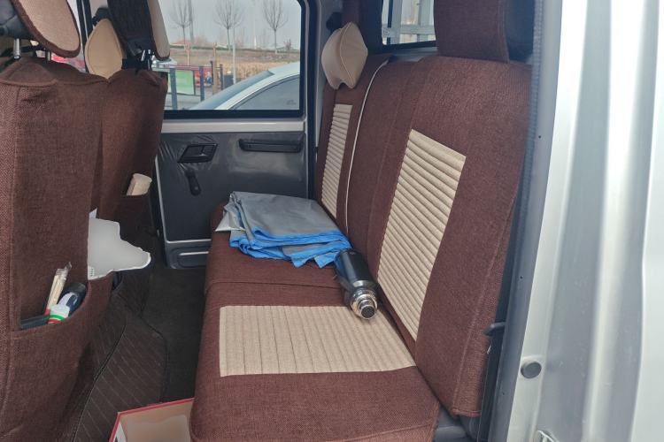 Used Wuling Rongguang New Truck 2023 1.5L Double-Cab Extended-Size Standard Version LAR Left Rear Seat