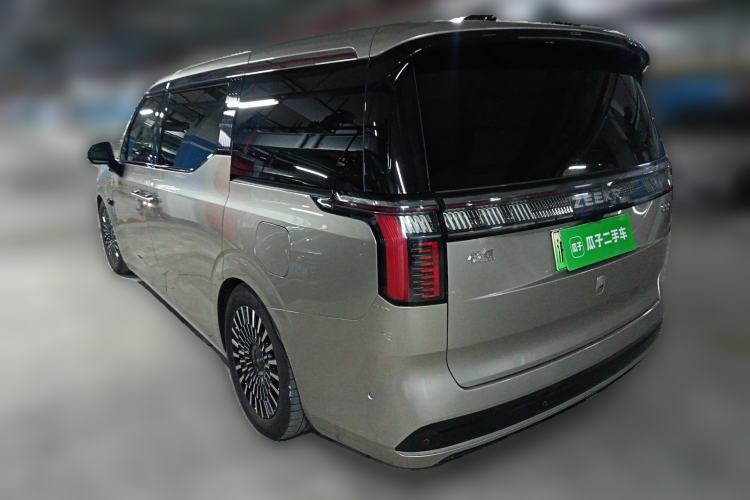 Used Zeekr 009 2022 WE Edition
