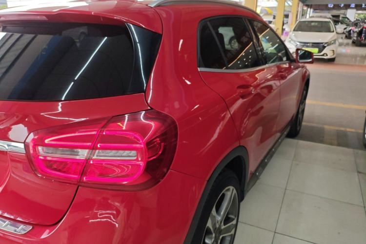 Used Mercedes-Benz GLA 2015 GLA 220 4MATIC Luxury Model
