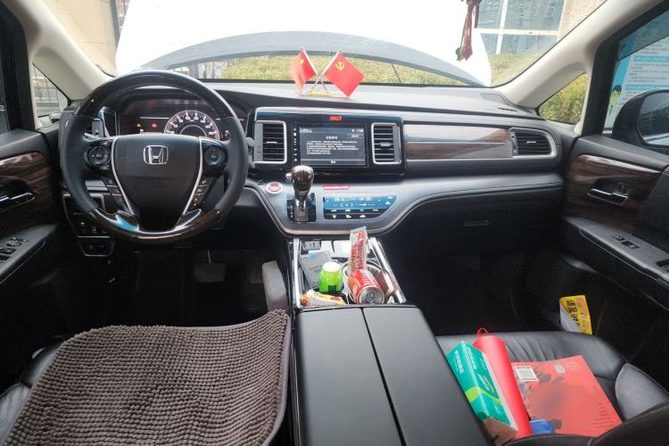 Used Honda Elysion 2016 2.4L Luxury Edition
