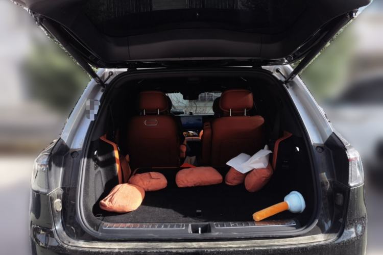 Used Hima AITO M9 2024 Range-Extended Ultra Version 42 kWh 6-Seater Model Trunk