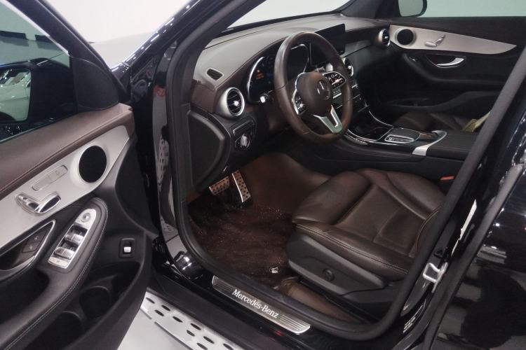 Used Mercedes-Benz GLC 2020 Facelifted GLC 260 L 4MATIC Dynamic Edition
