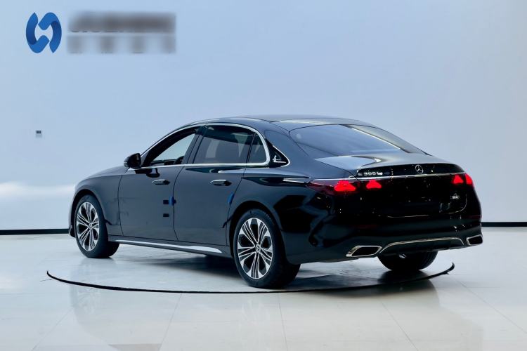 Used Mercedes-Benz E-Class 2024 Facelift E 300 L Fashion Sport Edition
