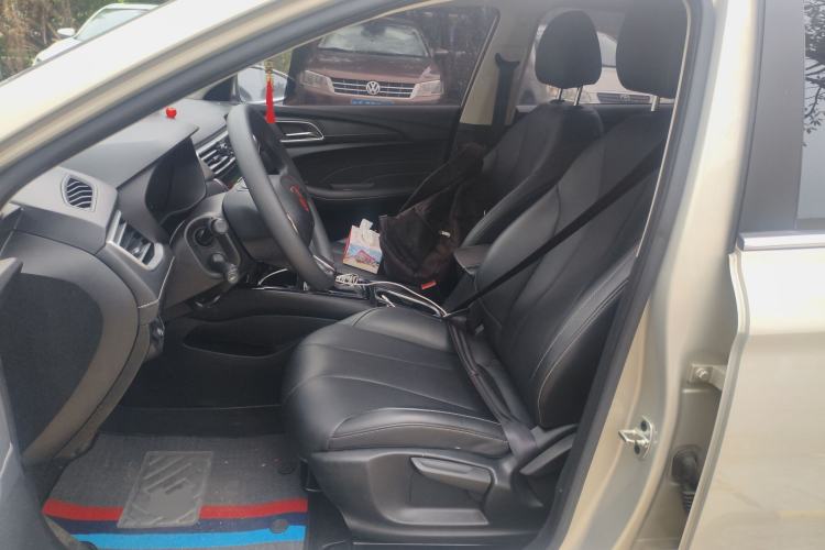 Used Roewe i5 2020 1.5L Automatic 4G Connect Luxury Flagship Edition Left Front Seat