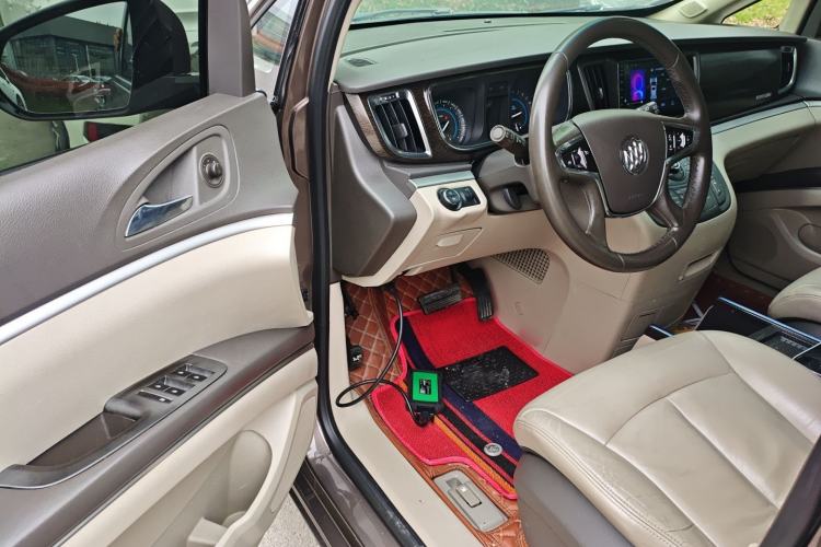 Used Buick GL8 2011 2.4L LT Luxury Business Executive Edition Driver Seat