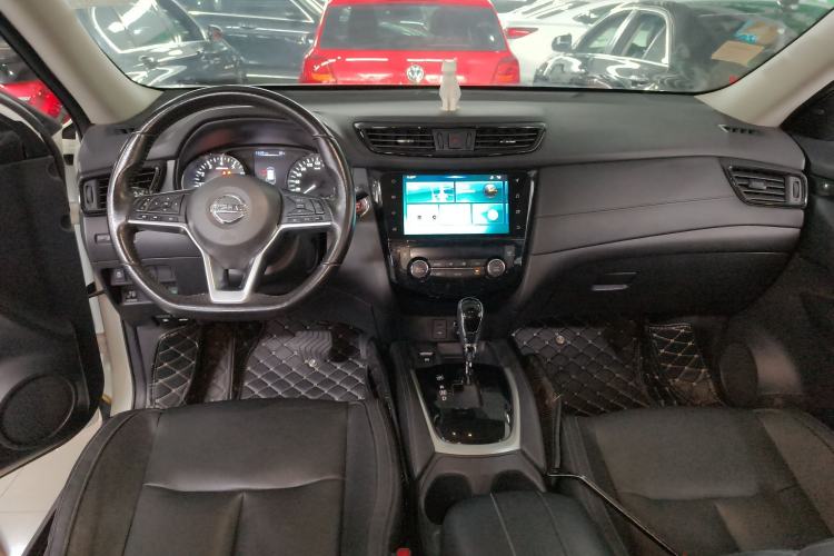 Used Nissan X-Trail 2019 2.0L CVT Smart Connect Comfort Edition 2WD Center Console