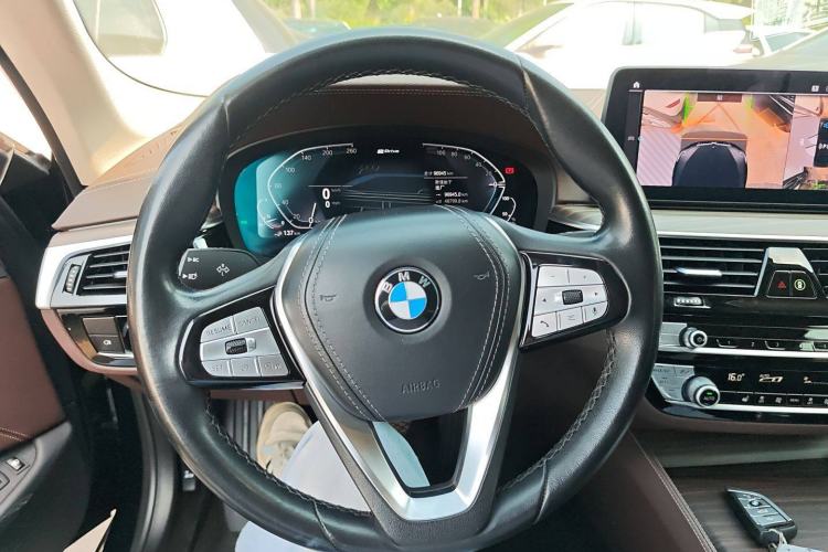 Used BMW 5 Series New Energy 2021 535Le Luxury Package Steering Wheel