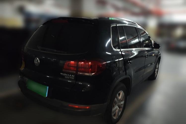 Used Volkswagen Tiguan 2016 300TSI Automatic Two-Wheel Drive Trend Edition Rear Right 45 Deg