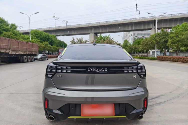 Used Lynk & Co 05 2020 2.0TD Two-Wheel Drive Shine Halo Exterior 6