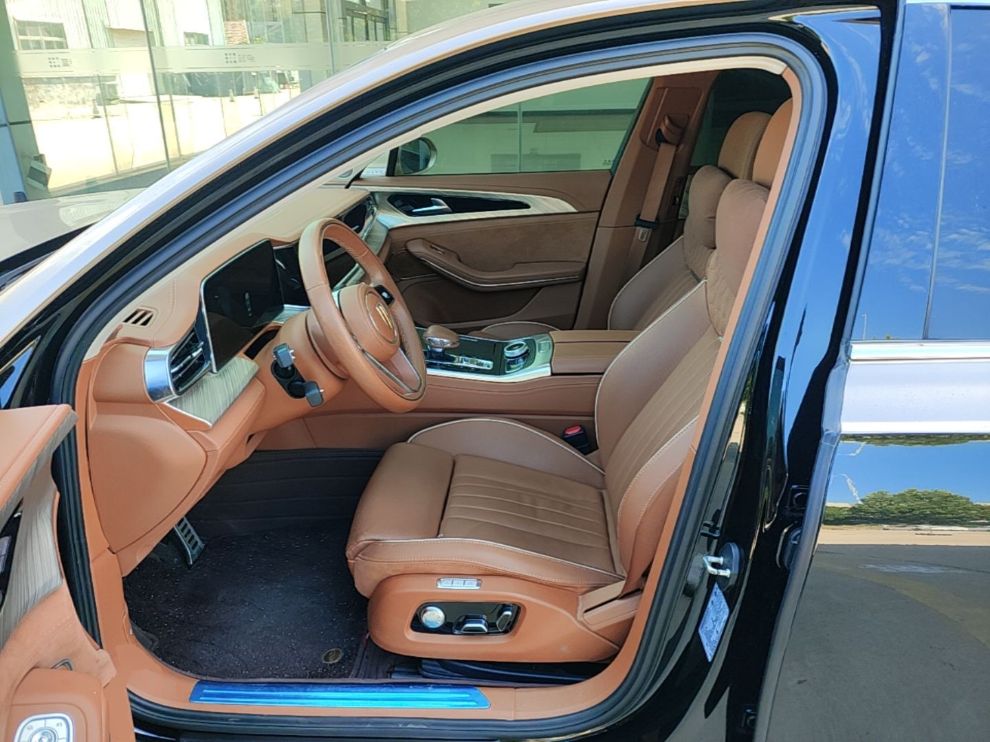 Hongqi H9 2022 2.0T Smart Connect Flagship Edition - Chinese Trim Chang — снимка 17