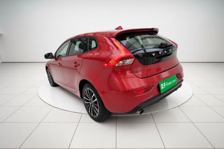 Used Volvo V40 2019 T3 Zhiyi Edition
