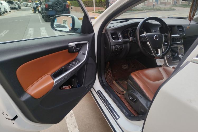 Used Volvo S60 2019 S60L T5 Smart Range Edition
