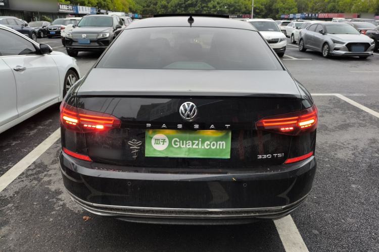 Used Volkswagen Passat 2020 330TSI Elite Edition China VI Rear
