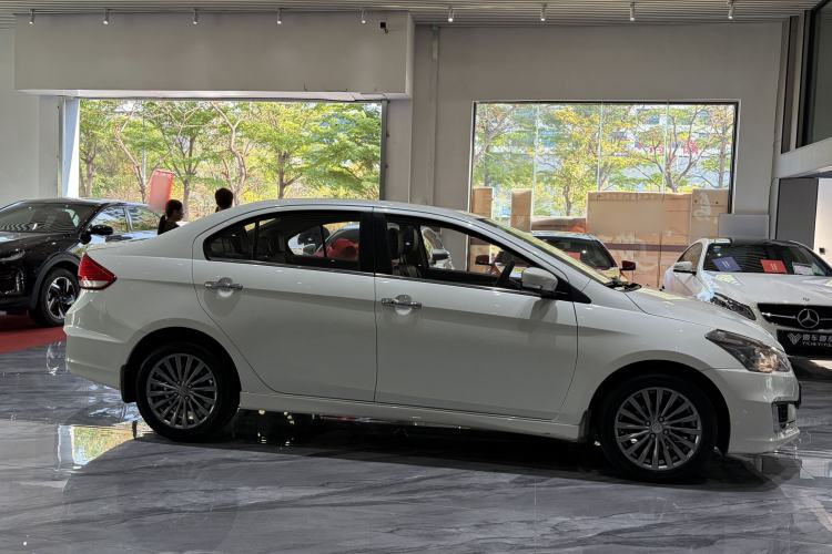 Used Suzuki Alivio 2015 1.6L Automatic Enjoyment Model
