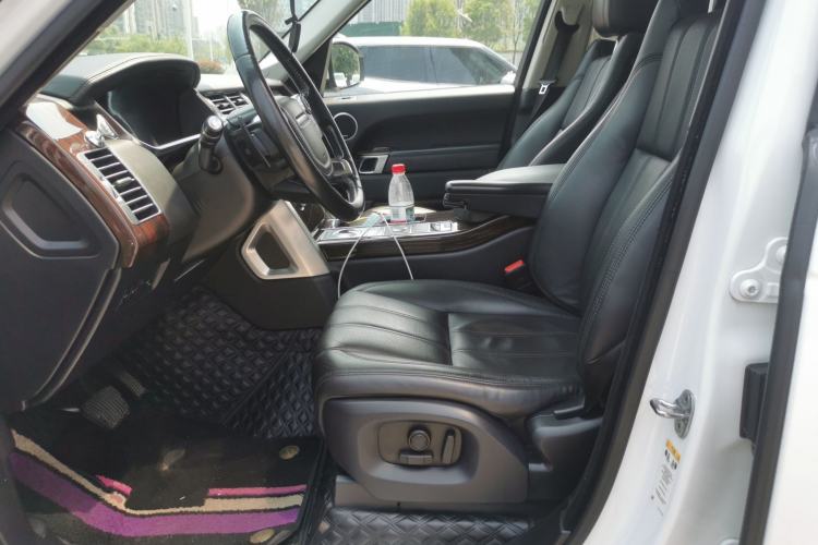 Used Land Rover Range 2015 3.0 SC V6 Vogue Left Front Seat