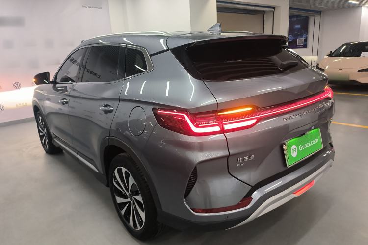 Used BYD Song PLUS New Energy 2023 Champion Edition EV 520KM Prestige Model
