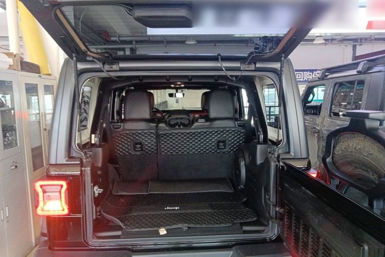 Used Jeep Wrangler 2019 2.0T Rubicon Four-Door Version China VI Emission Standard