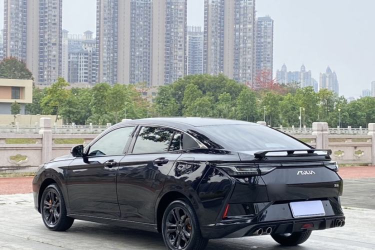 Used Dongfeng Aeolus Yixuan 2023 Mach Edition 1.5L Automatic Chasing Shadow Version