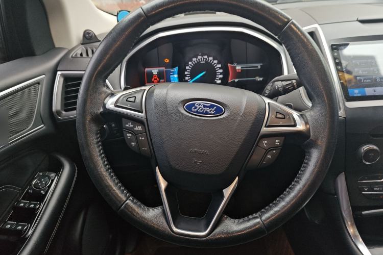 Used Ford Edge 2018 EcoBoost 245 Two-Wheel-Drive Titanium 7-Seater China V Standard
