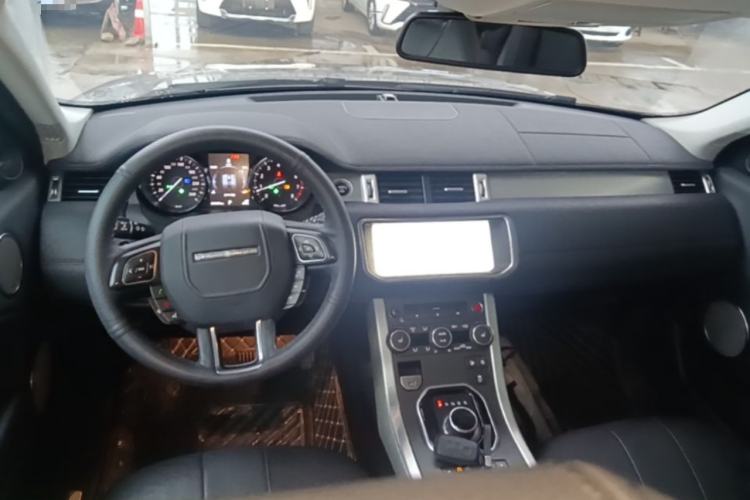 Used Land Rover Range Evoque 2018 240 PS SE Smart Brilliance Edition
