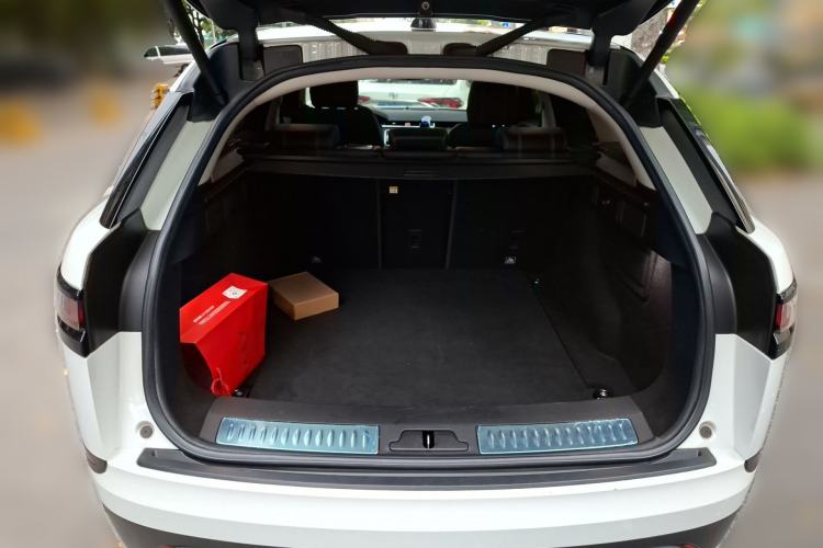 Used Land Rover Range Velar 2017 P380 S Trunk