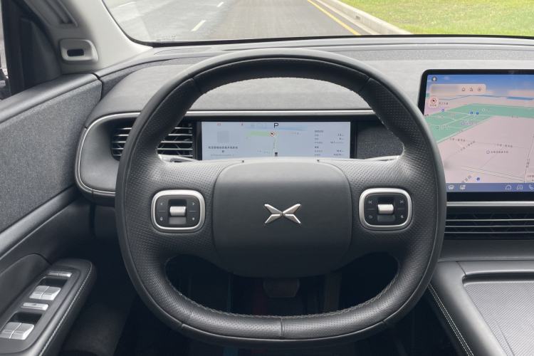 Used XPeng G6 2023 755 Ultra-Long Range Pro Steering Wheel