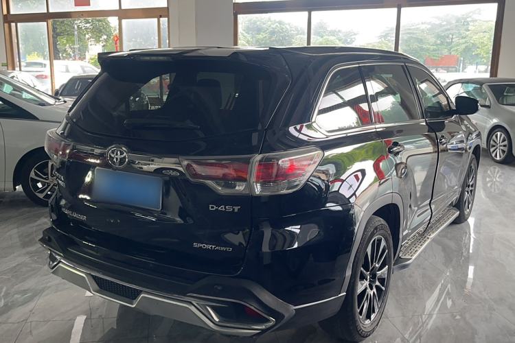 Used Toyota Highlander 2017 2.0T Four-Wheel Drive Black Edition Limited Model
