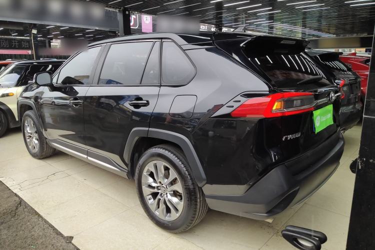 Used Toyota Wildlander 2021 2.0L CVT Two-Wheel Drive Luxury Edition