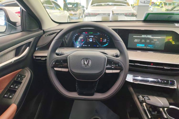 Used CHANGAN Eado 2023 Changan Edition PLUS Blue Whale NE 1.4T GDI DCT Prestige Version
