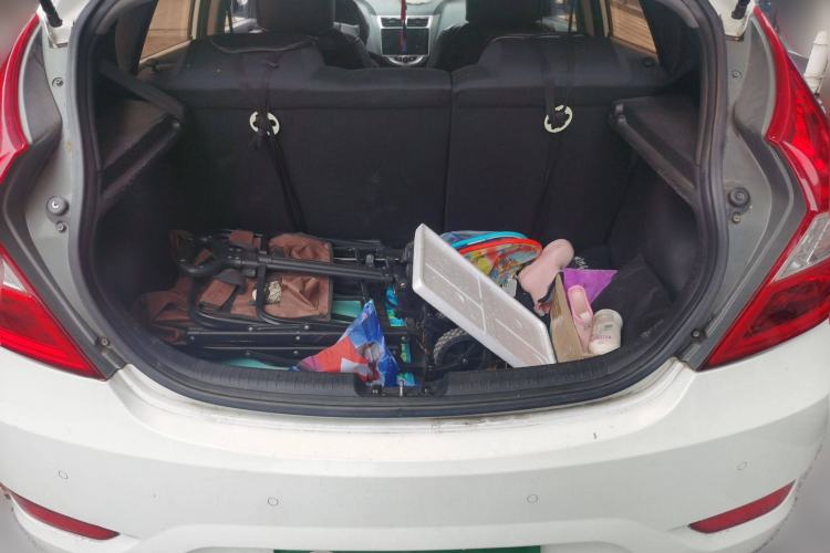 Used Hyundai Verna Ray 2016 1.4L Automatic Leading-Edge GLX
