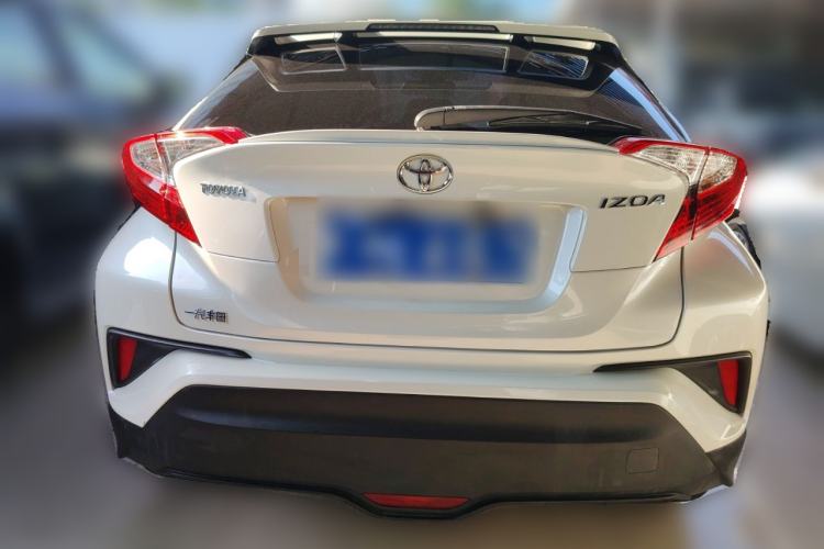 Used Toyota IZOA 2018 2.0L Yichi Version China VI Standard