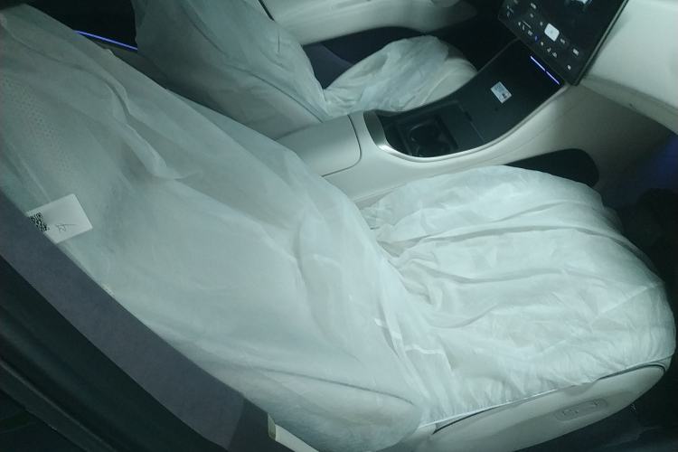 Used Avatr 11 2023 HarmonyOS Version Smart Enjoyment Upgrade Model 90-Degree Rear-Wheel Drive Edition
