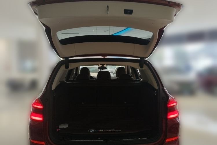 Used BMW X3 2018 xDrive25i M Sport Package China VI Trunk